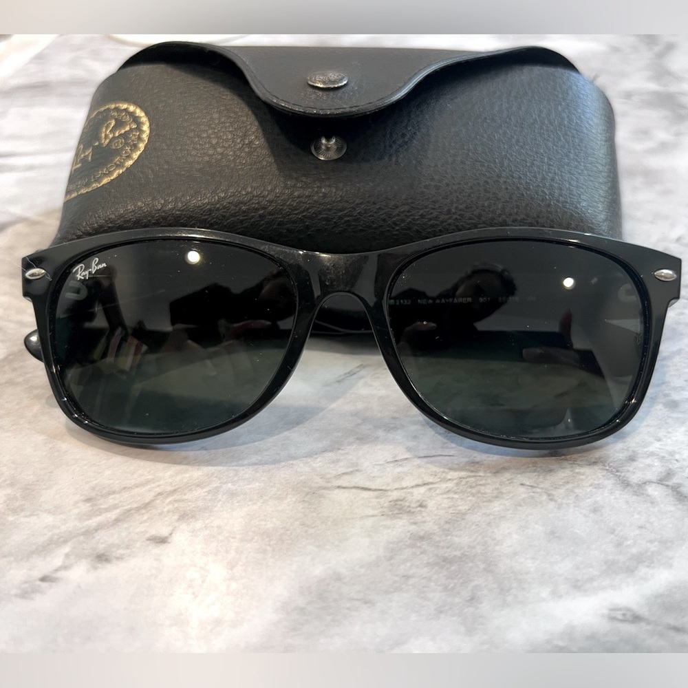 RAY•BAN WAYFARER CLASSIC
